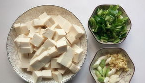 豆腐汤怎么做才好吃，豆腐烧汤怎么烧好吃图15